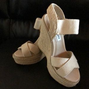 Steve Madden Nude Wedges - Size 5